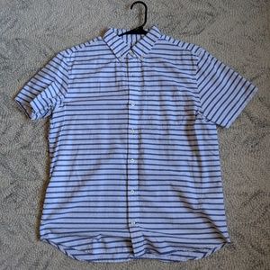 Gap stripped short sleeve button down